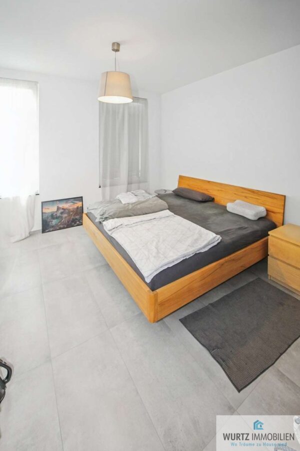 Schlafzimmer möbliert