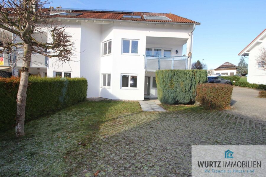 Terrasse mit Gartenanteil