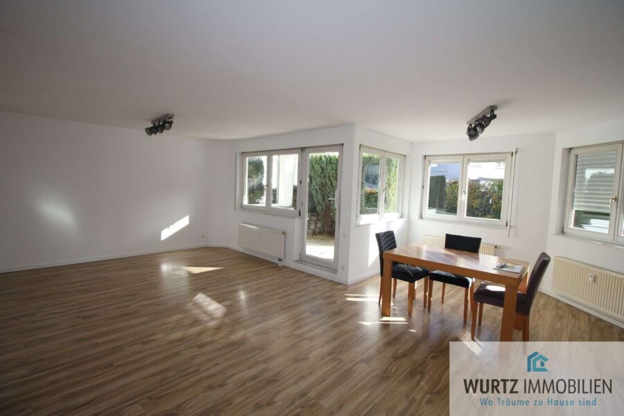Wohn-/Esszimmer