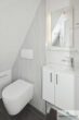 Modernisierte Dachgeschoss-Maisonette-Wohnung zentral in Renningen - Badezimmer / sep. WC 2. DG