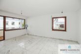 Modernisierte 3-Zi.-Whg. zentral in Leonberg - Wohnzimmer