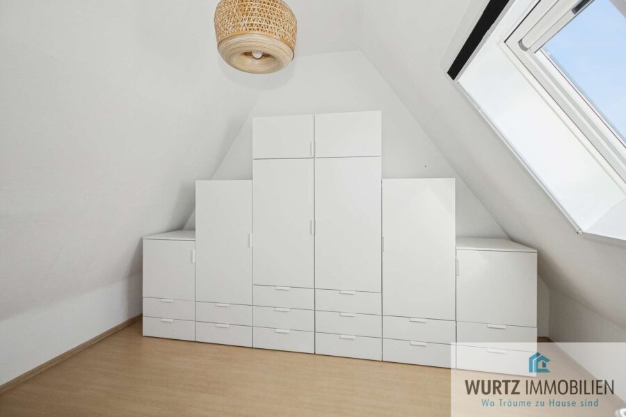 Schlafzimmer 2. DG