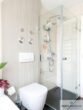 Modernisierte Dachgeschoss-Maisonette-Wohnung zentral in Renningen - Dusche im Badezimmer