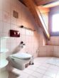 Elegantes Reihenendhaus mit Einliegerwohnung in ruhiger Ortsrandlage - Badezimmer