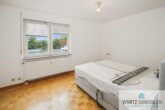 Wohnen in Bestlage-Idyllisch gelegen mit Blick über Leonberg - Schlafzimmer