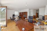 Wohnen in Bestlage-Idyllisch gelegen mit Blick über Leonberg - Wohn-Esszimmer