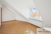 Traumhafte Dachgeschosswohnung in ruhiger, zentraler Lage - Schlafzimmer