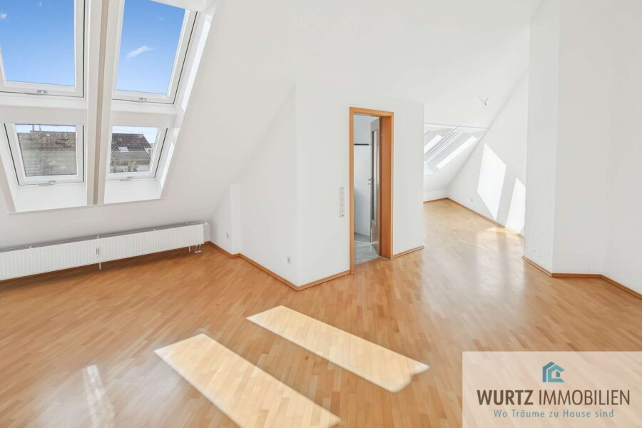 Wohn-/ Esszimmer