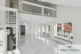 3,5-Zimmer-Maisonette-Wohnung mit Galerie und Dachterrasse - Wohnzimmer