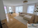 Moderne & Helle 3-Zi.-OG-Whg. im Mozart-Carré Leonberg - Wohnzimmer